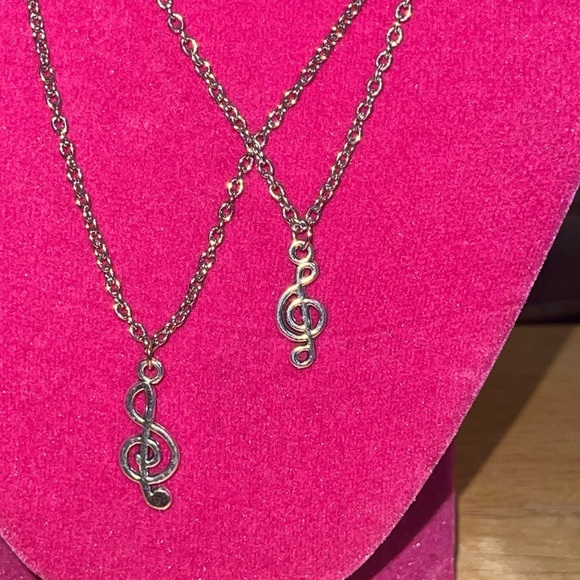 Music note silver necklaces - Picture 2 of 3